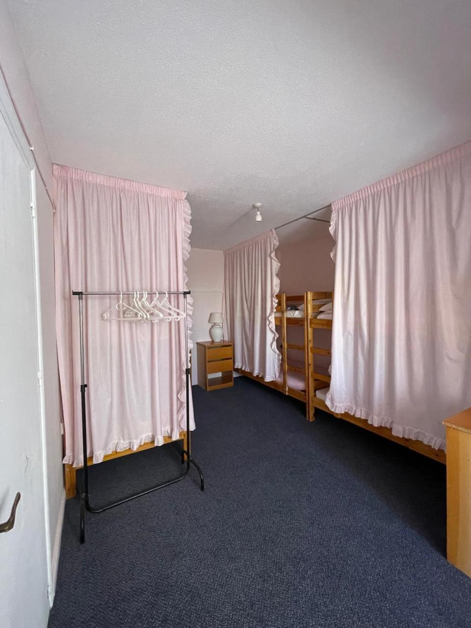 Premium Hostel Marina Paphos ภายนอก รูปภาพ