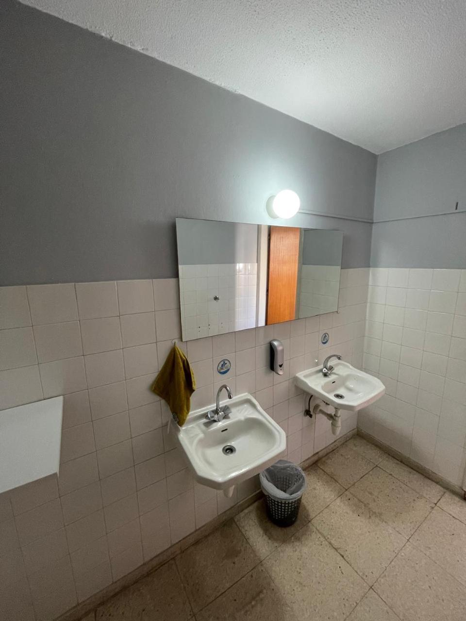 Premium Hostel Marina Paphos ภายนอก รูปภาพ