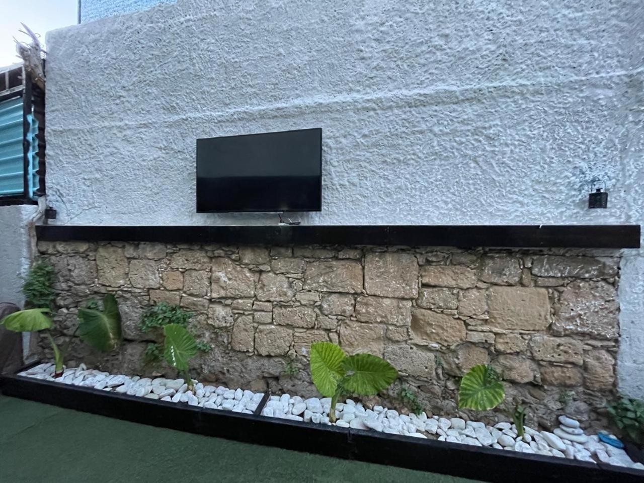 Premium Hostel Marina Paphos ภายนอก รูปภาพ